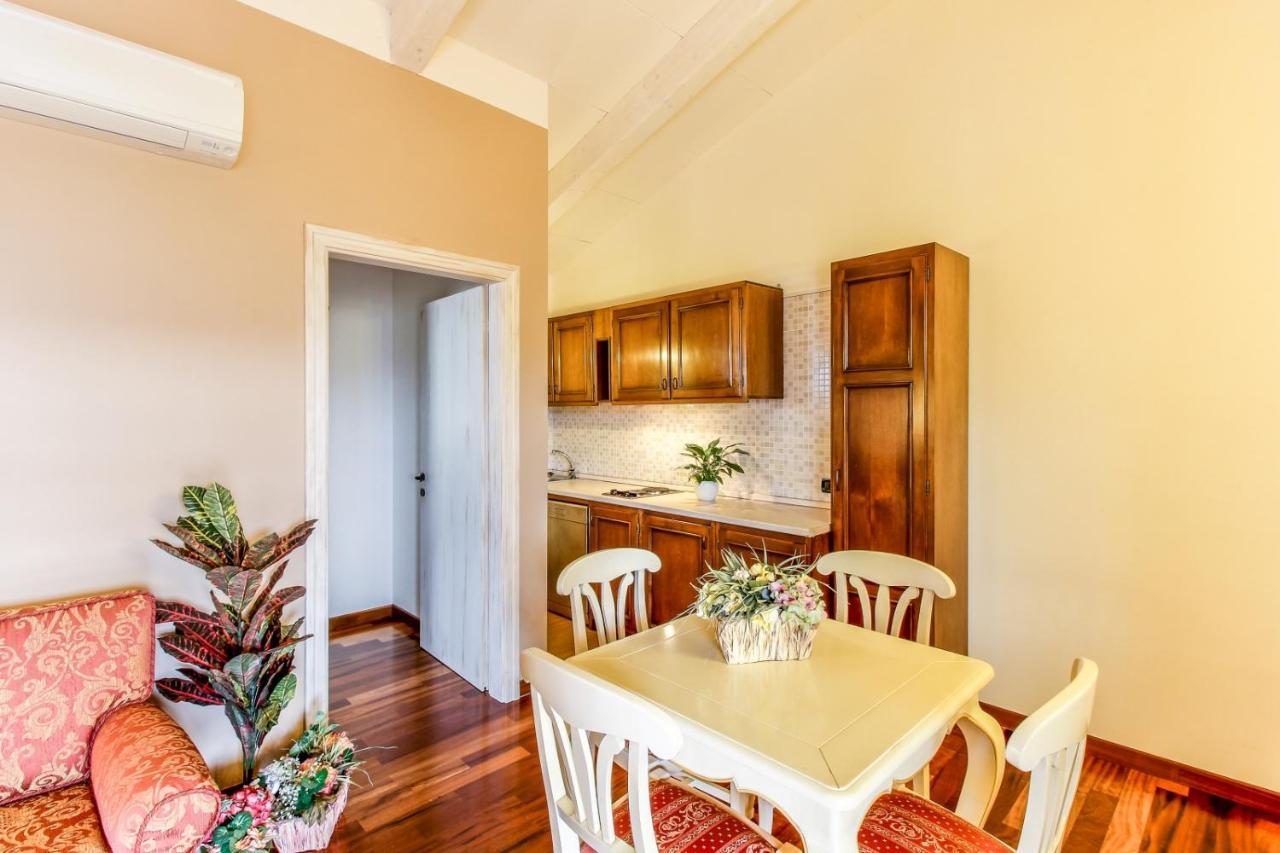 Residence Villa Il Casale - Appartamenti Wellness E Piscina Riscaldata Tovo San Giacomo Exteriör bild
