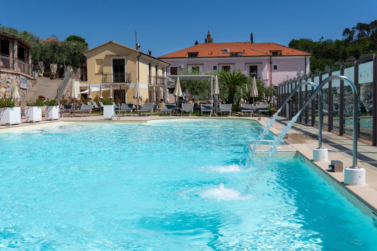 Residence Villa Il Casale - Appartamenti Wellness E Piscina Riscaldata Tovo San Giacomo Exteriör bild