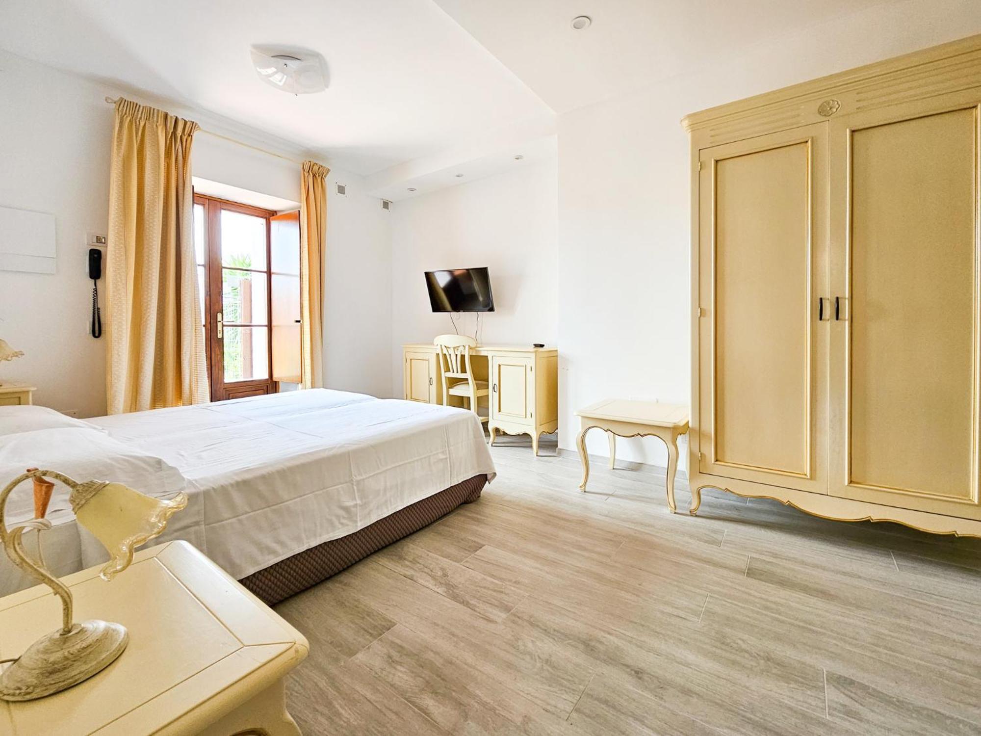 Residence Villa Il Casale - Appartamenti Wellness E Piscina Riscaldata Tovo San Giacomo Exteriör bild