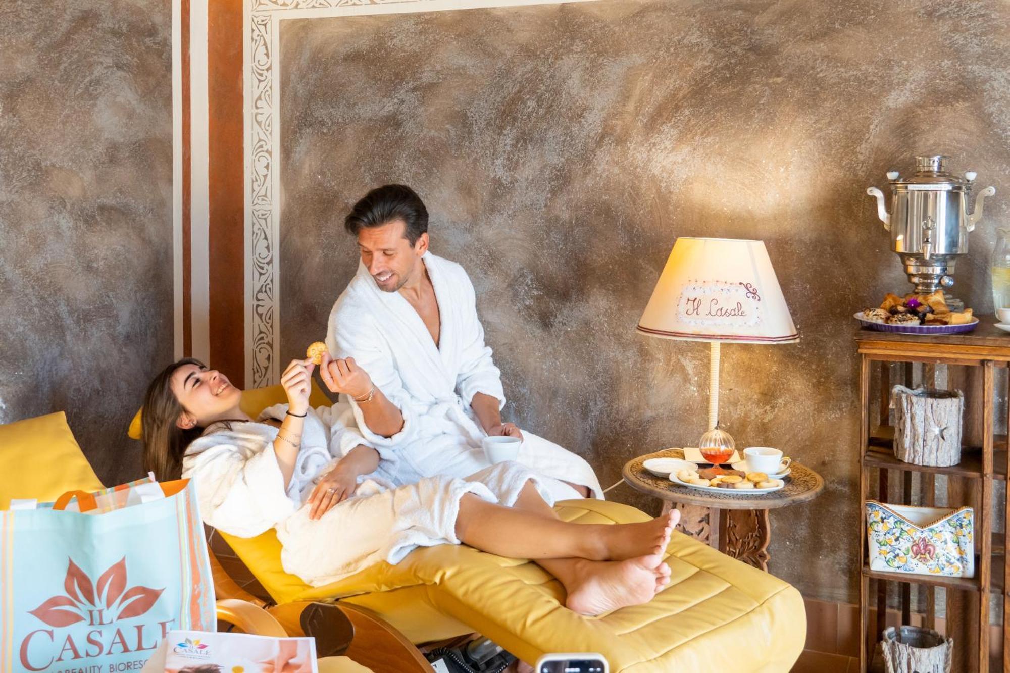 Residence Villa Il Casale - Appartamenti Wellness E Piscina Riscaldata Tovo San Giacomo Exteriör bild
