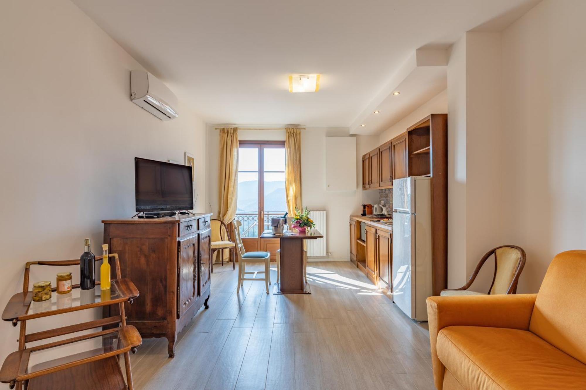 Residence Villa Il Casale - Appartamenti Wellness E Piscina Riscaldata Tovo San Giacomo Exteriör bild