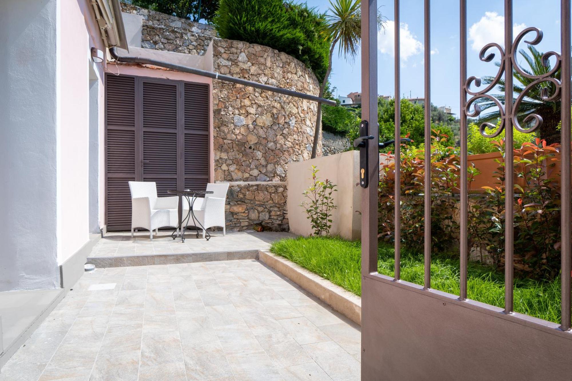 Residence Villa Il Casale - Appartamenti Wellness E Piscina Riscaldata Tovo San Giacomo Exteriör bild