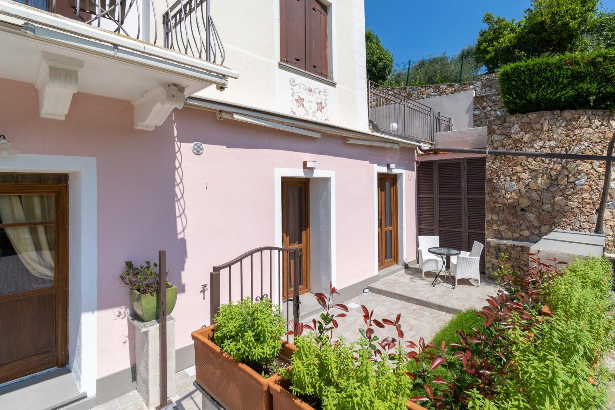 Residence Villa Il Casale - Appartamenti Wellness E Piscina Riscaldata Tovo San Giacomo Exteriör bild